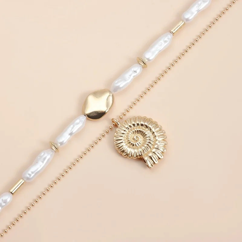 fashionable and unique pearl necklace