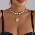 fashionable and unique pearl necklace