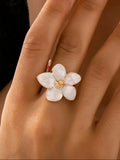 A Women's Ring in the Shape of a Flower with an Enamel Process, Colorful and Adjustable in Size, Suitable for Everyday Wear and Holidays