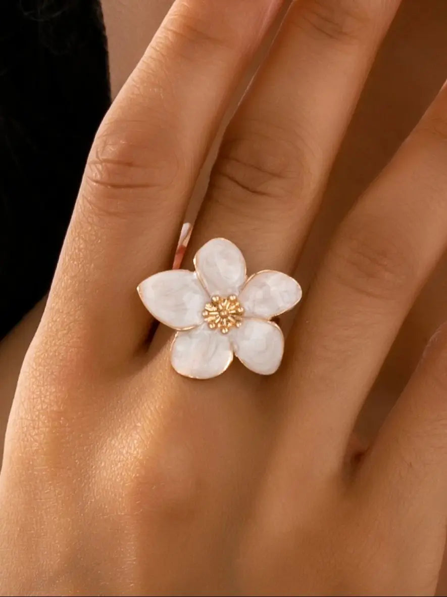 A Women's Ring in the Shape of a Flower with an Enamel Process, Colorful and Adjustable in Size, Suitable for Everyday Wear and Holidays