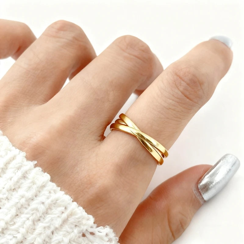 Stylish Interlocking Rings
