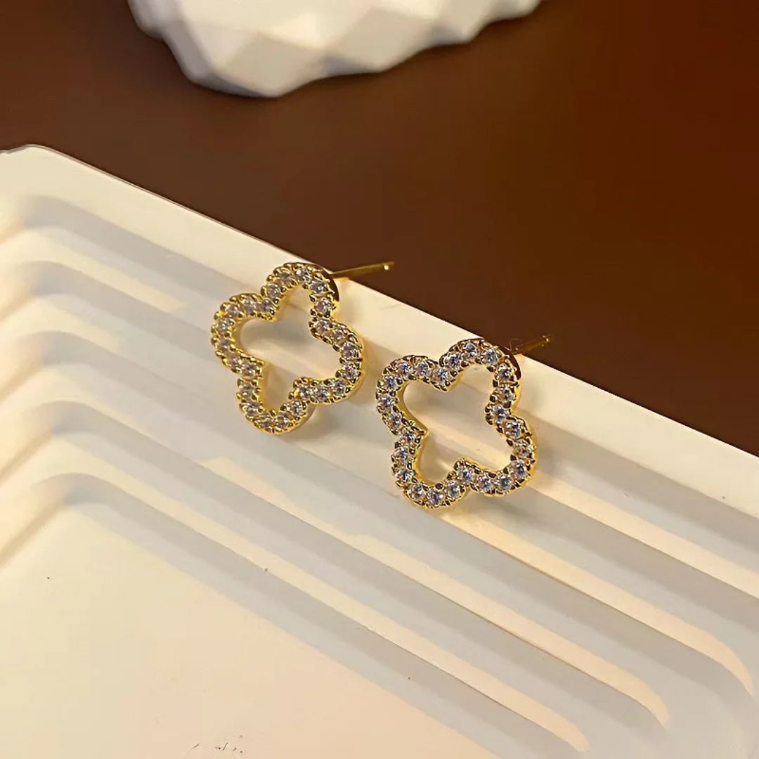 Retro shiny women's earrings