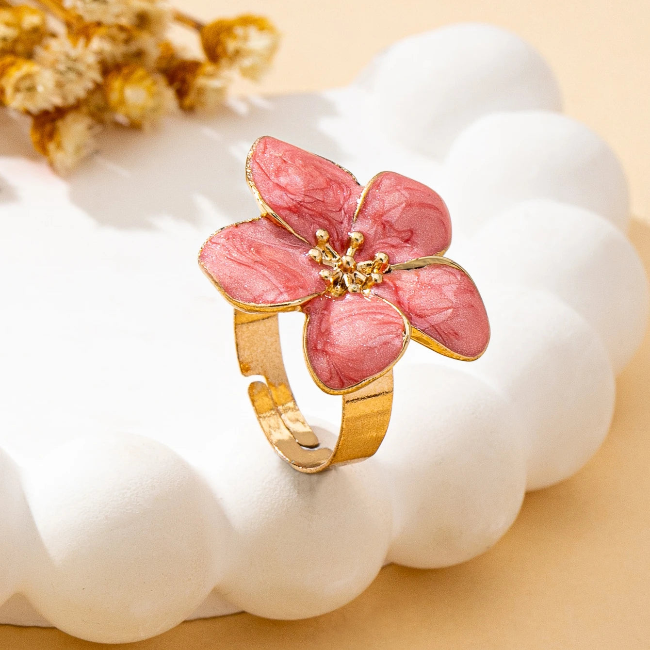 A Women's Ring in the Shape of a Flower with an Enamel Process, Colorful and Adjustable in Size, Suitable for Everyday Wear and Holidays